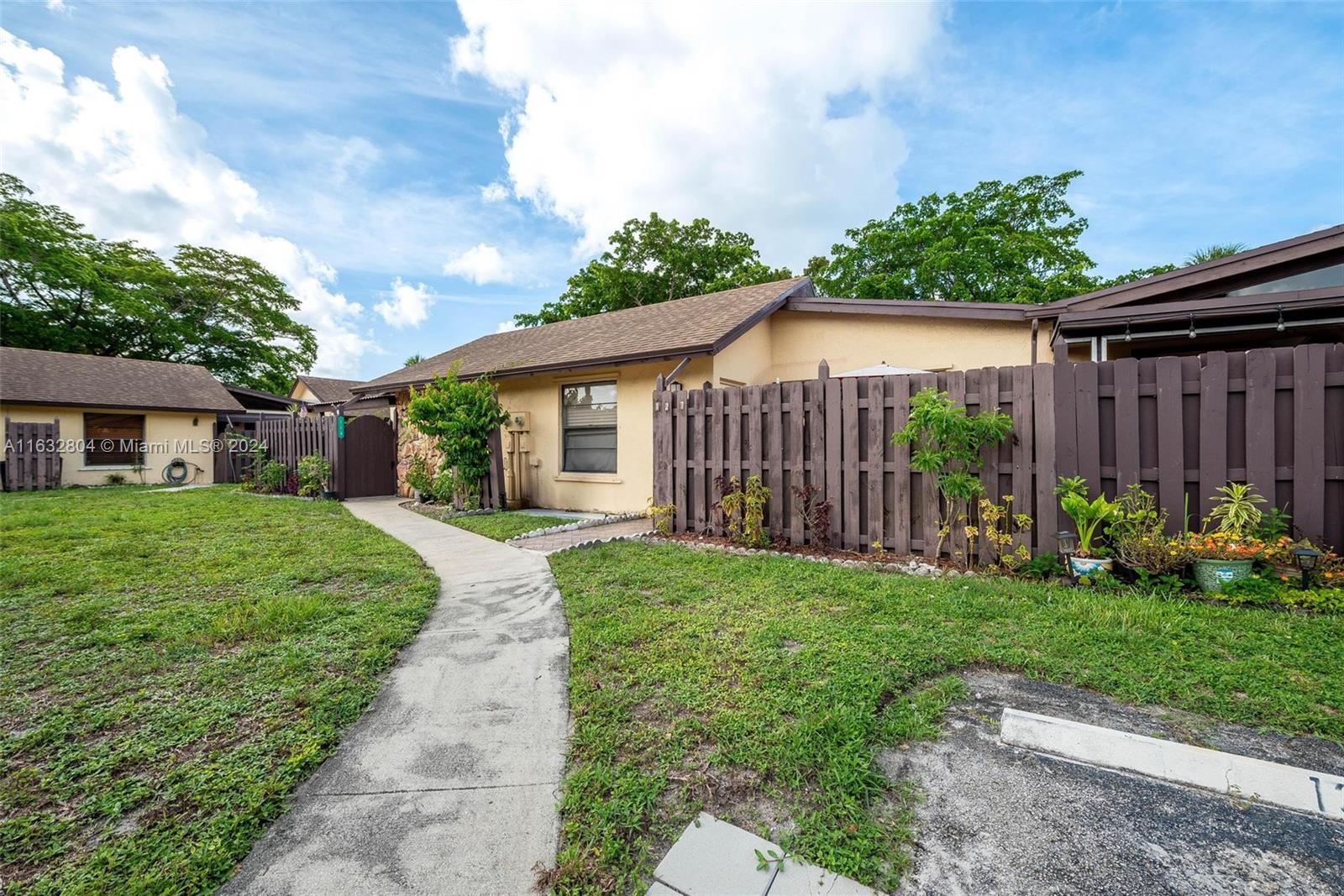 127 Gate Rd # 65 Unit: 2-65