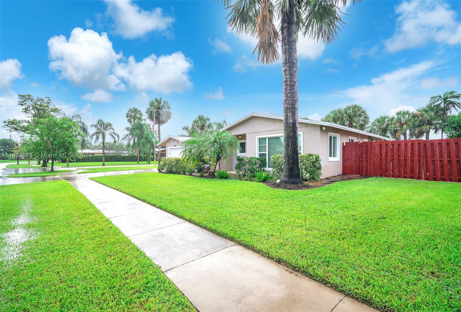4400 NW 9th St