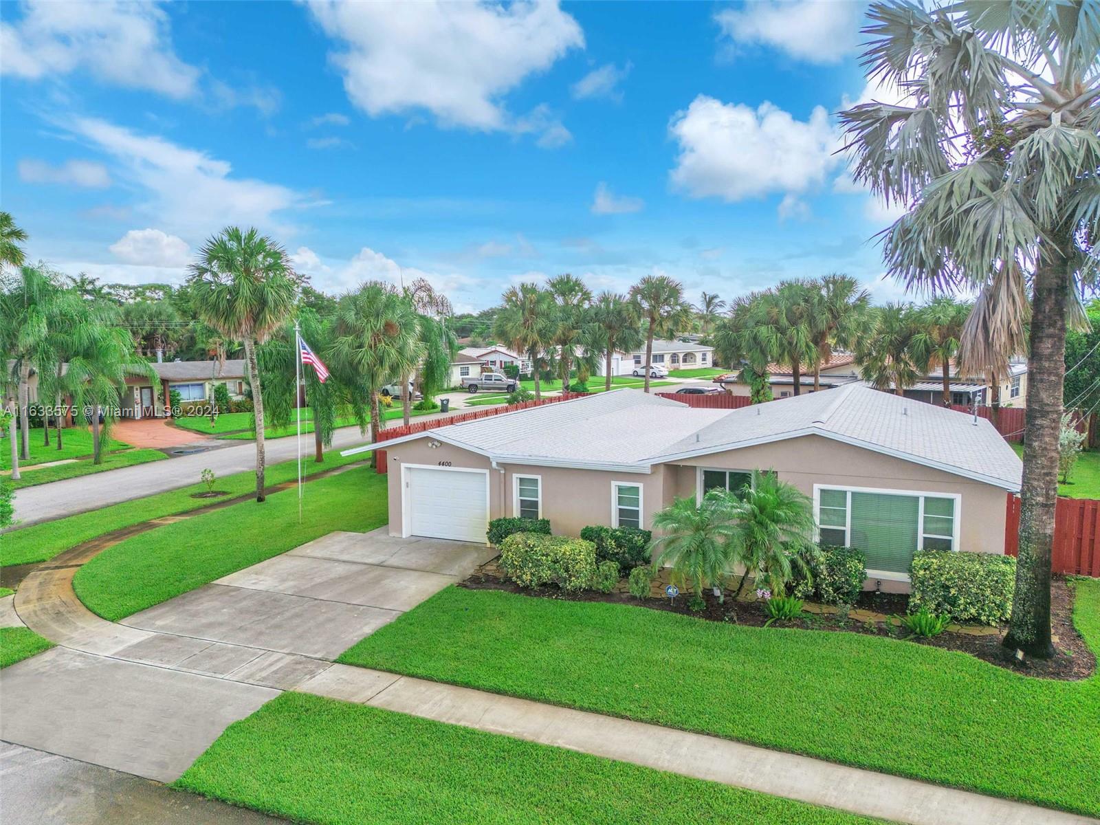 4400 NW 9th St