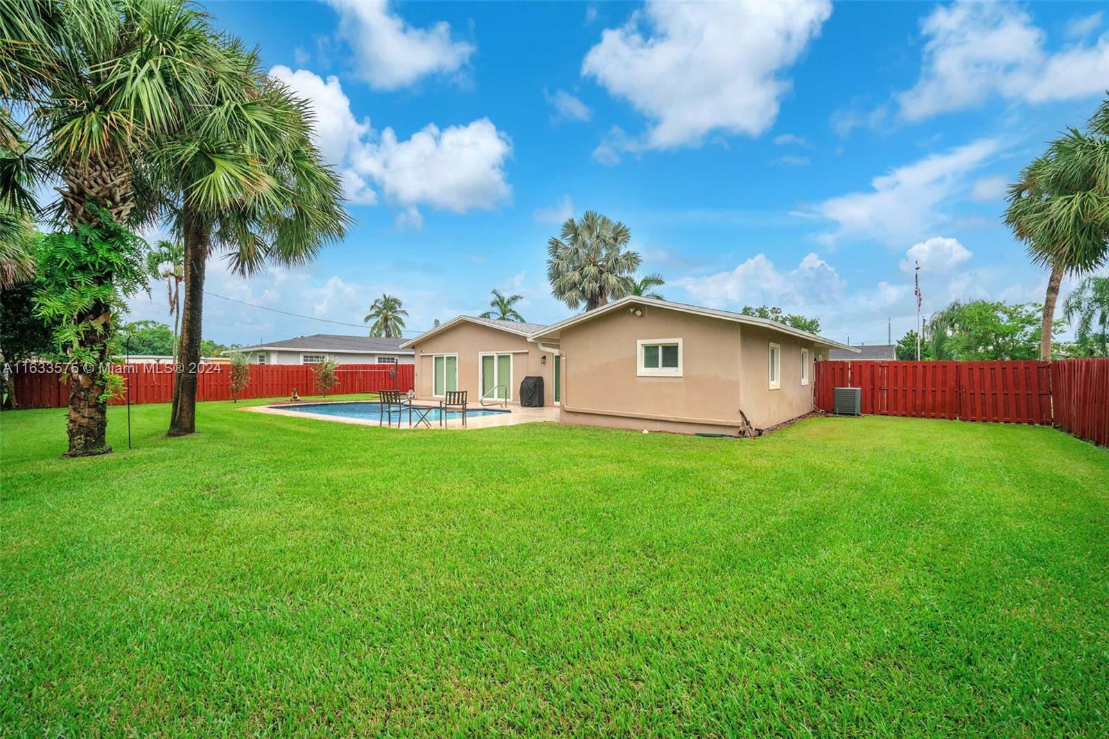 4400 NW 9th St