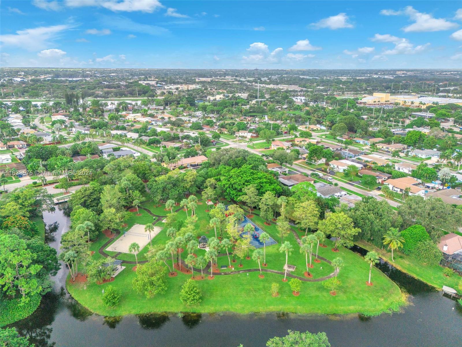 4400 NW 9th St
