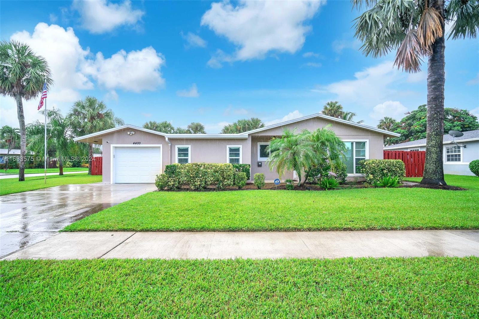 4400 NW 9th St