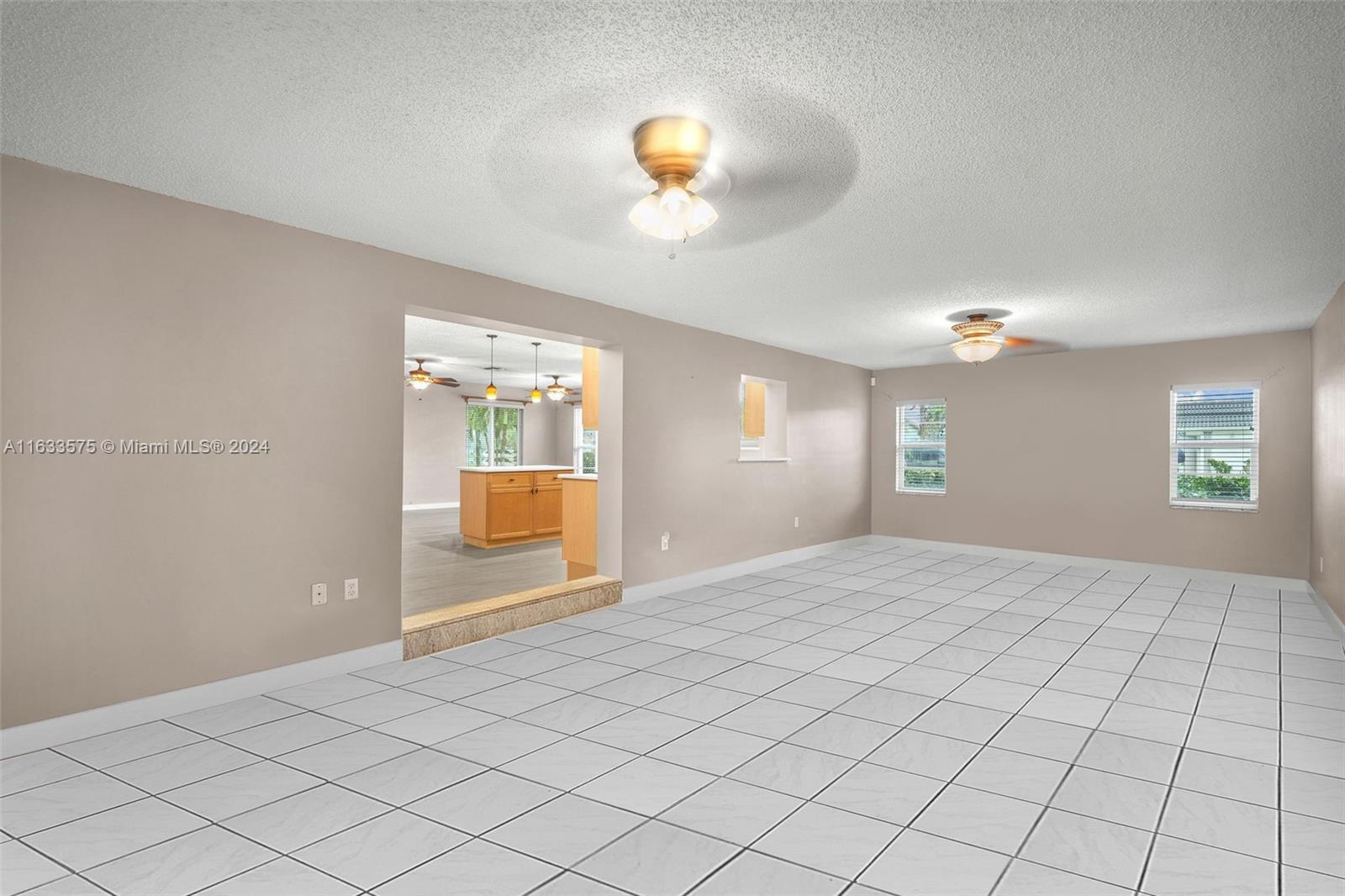 4400 NW 9th St