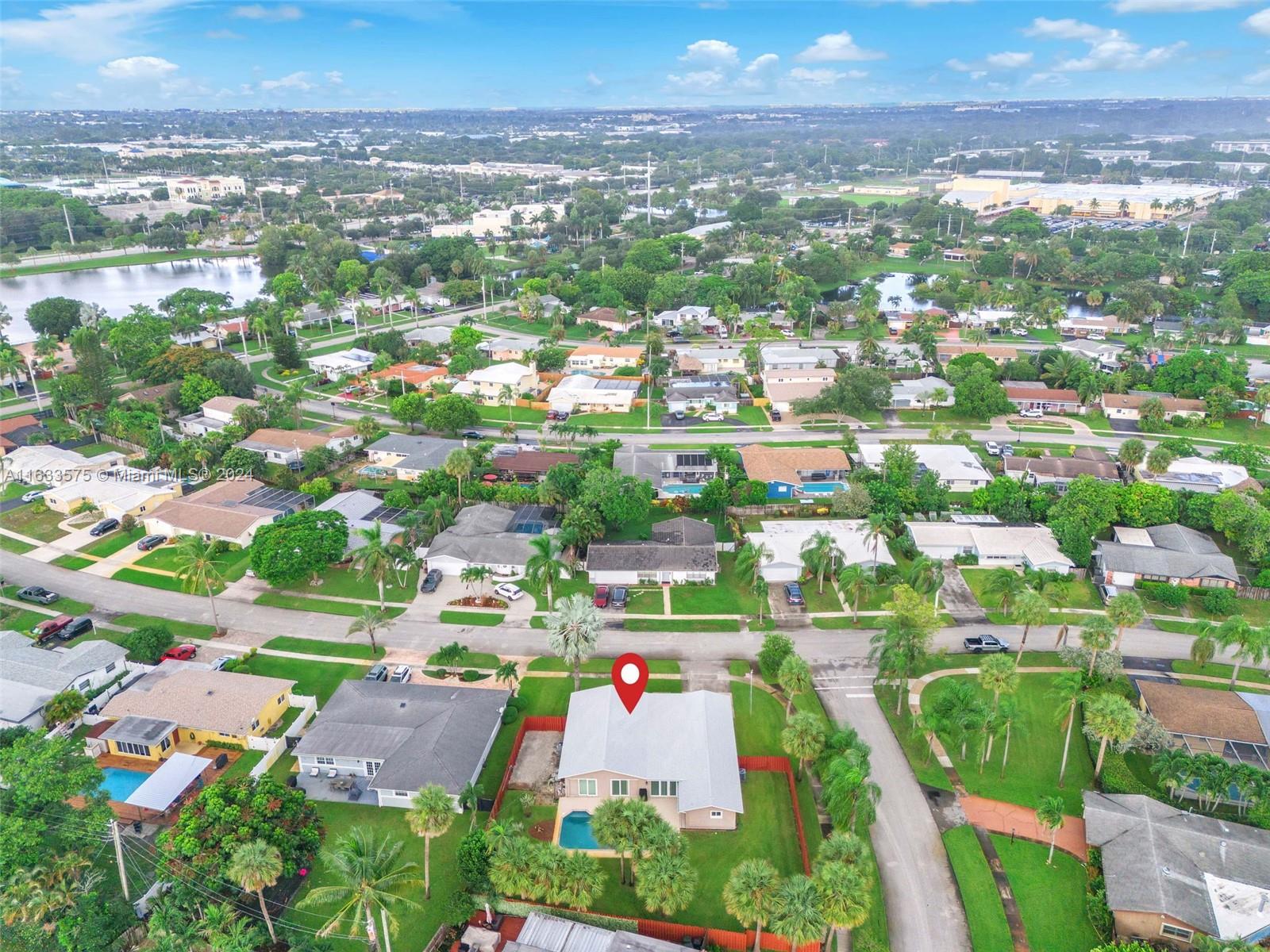 4400 NW 9th St