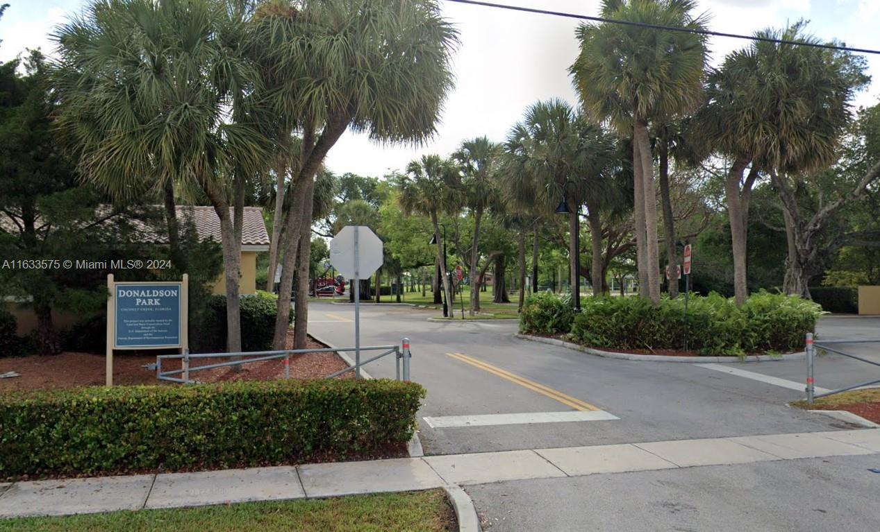 4400 NW 9th St
