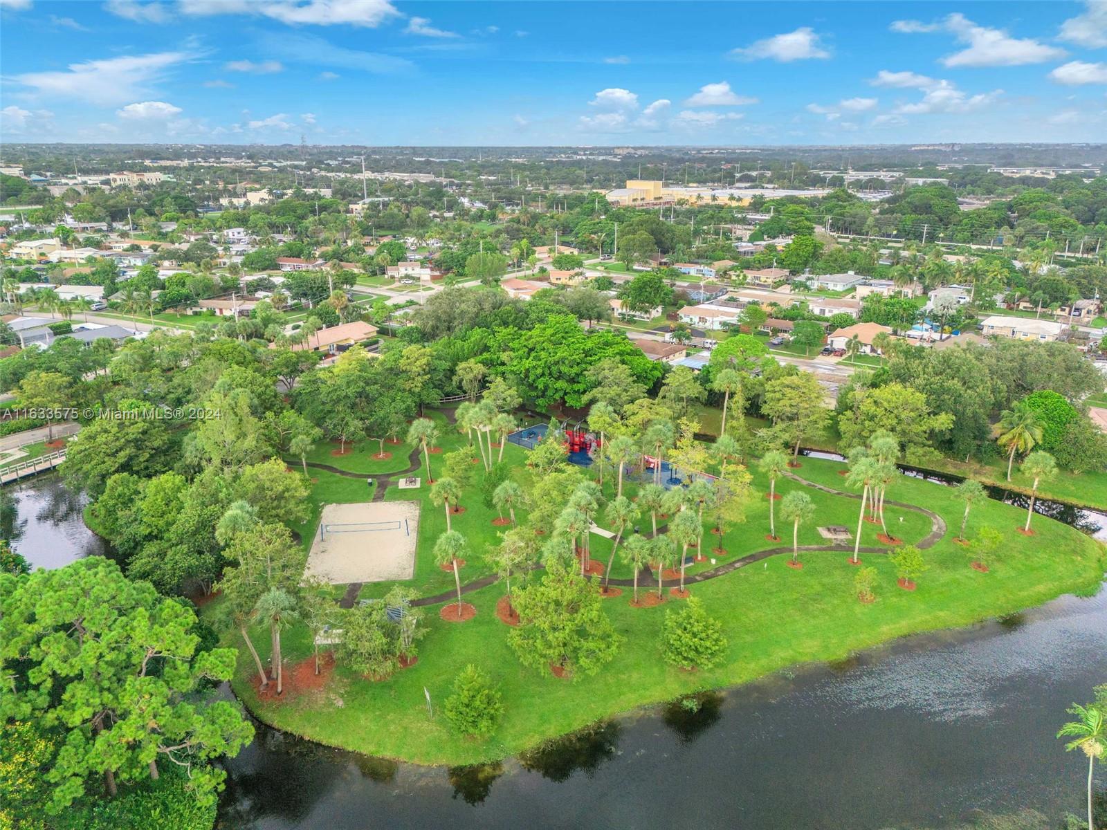4400 NW 9th St