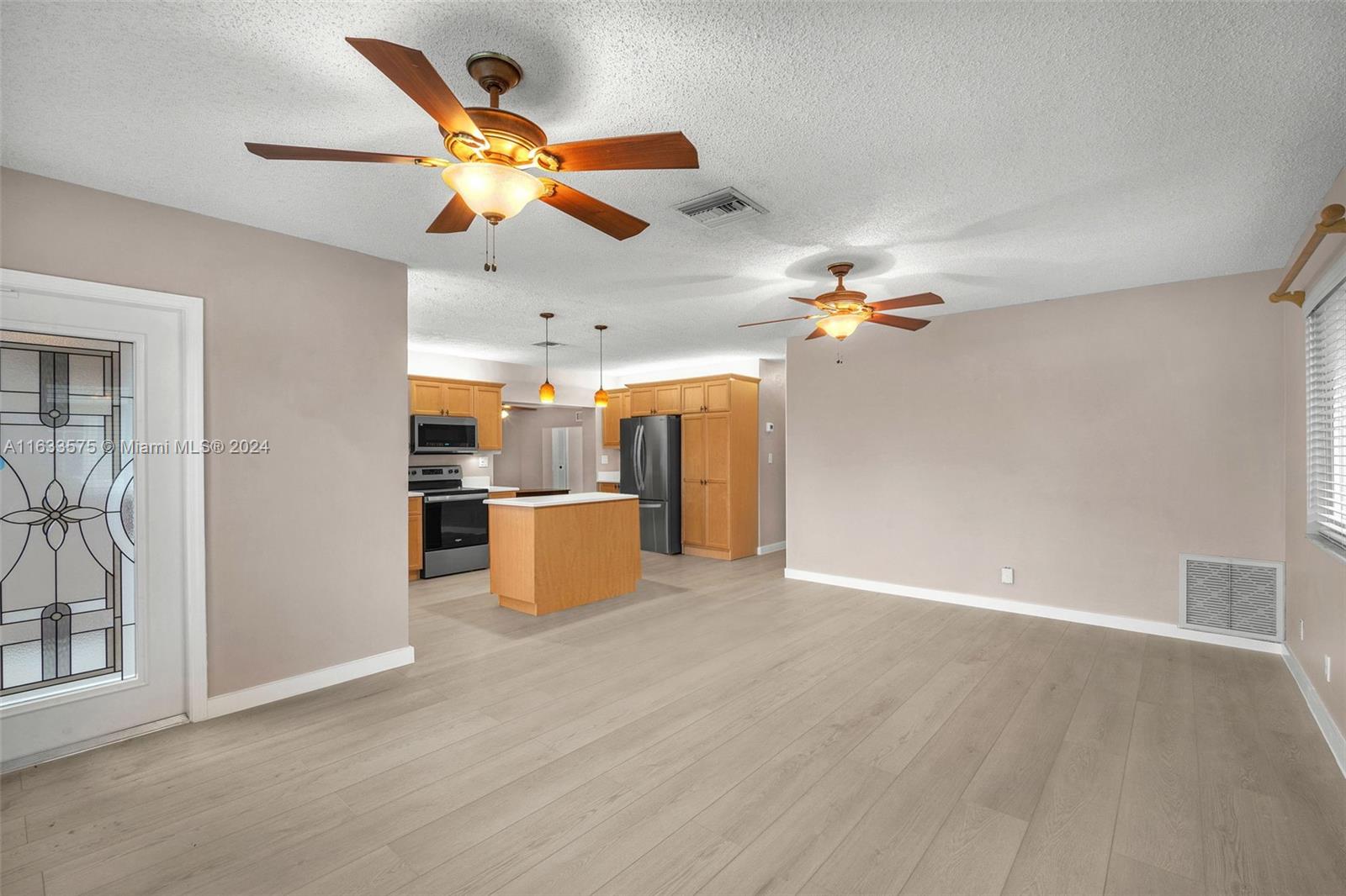 4400 NW 9th St