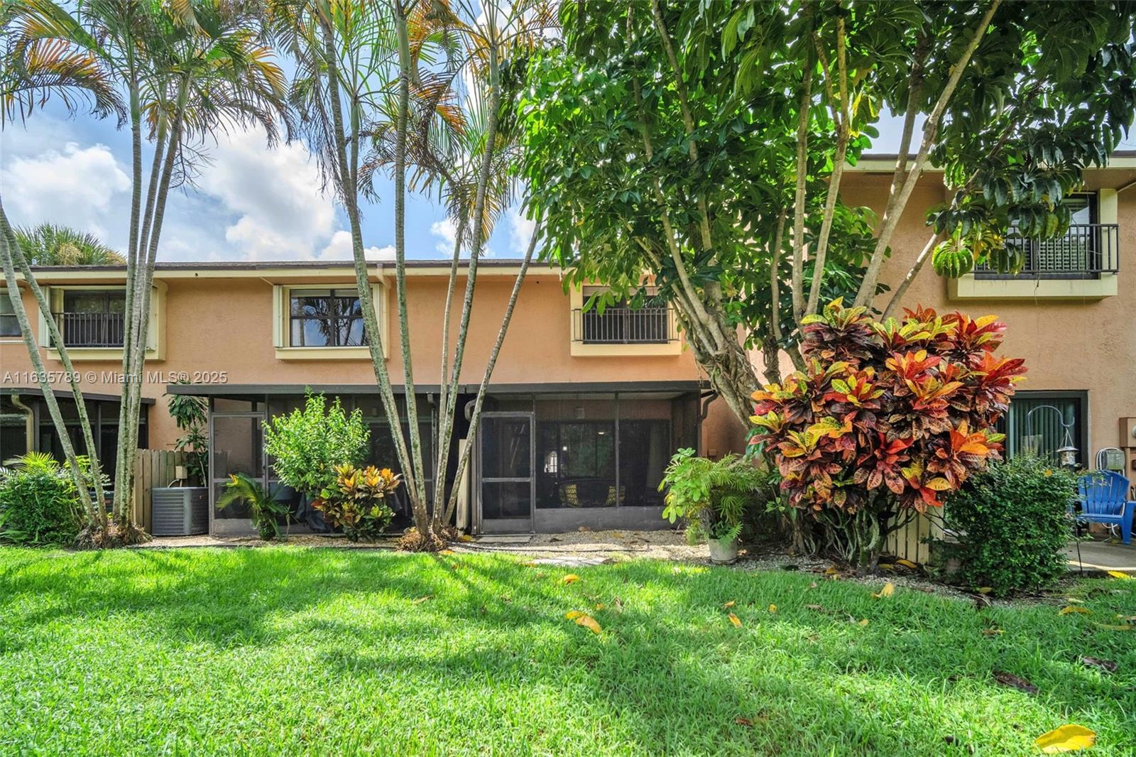 3747 N Carambola Cir N # 2893