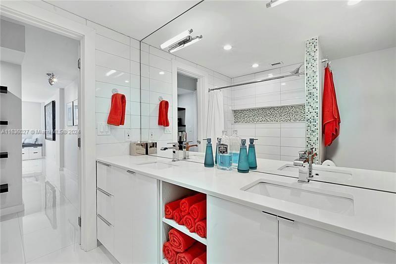 2200 NE 33rd Ave # 3F