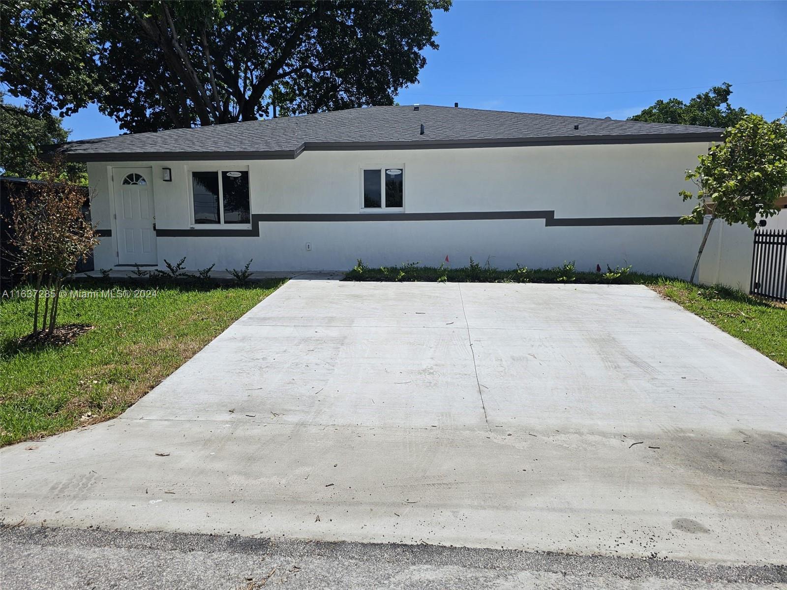 830 NW 19th ter