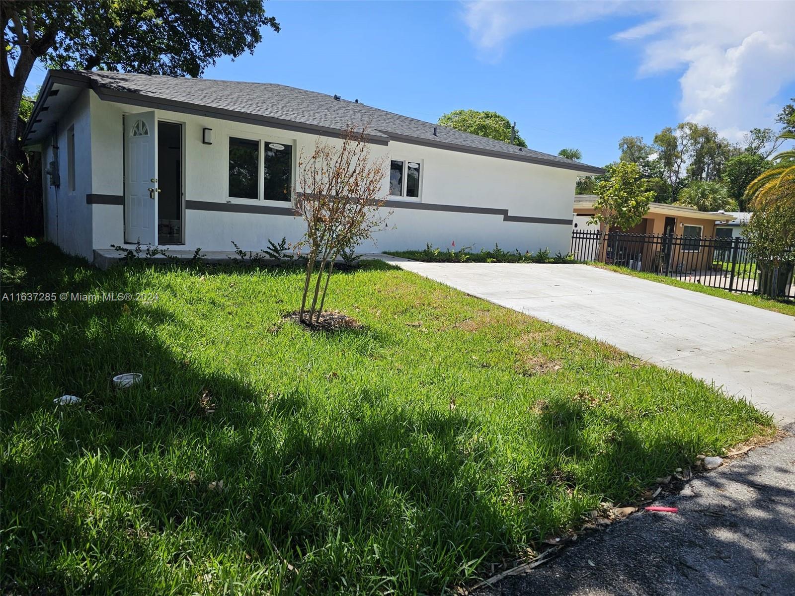 830 NW 19th ter