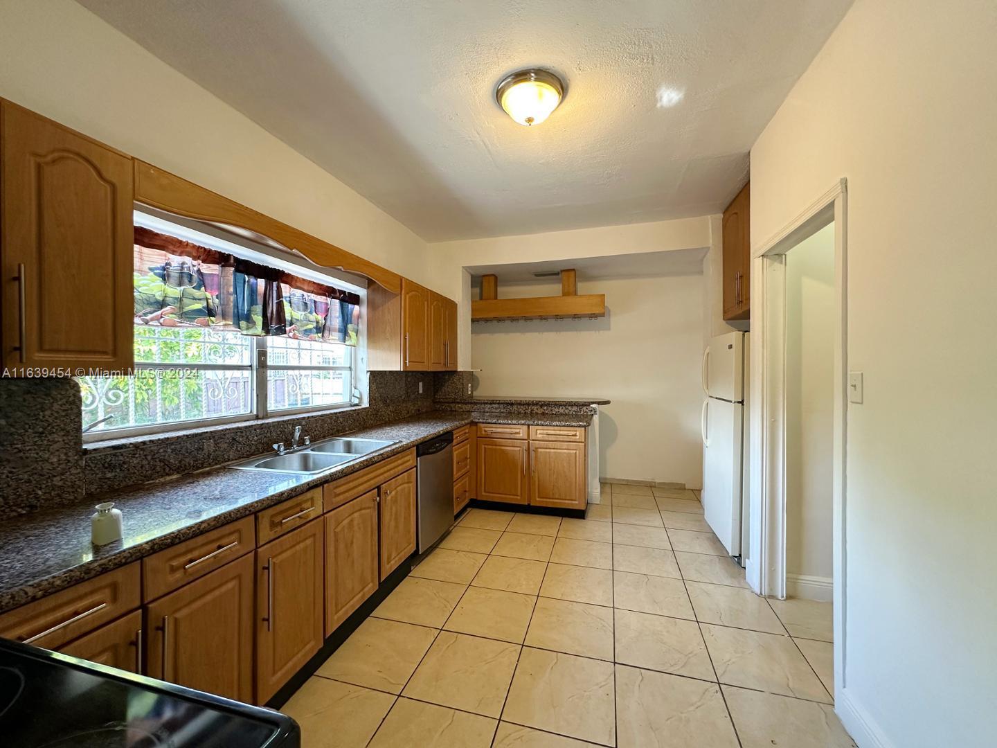 3128 NW 3rd # 2