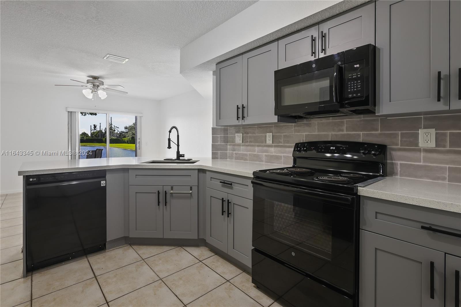 5465 SW 125th Ter