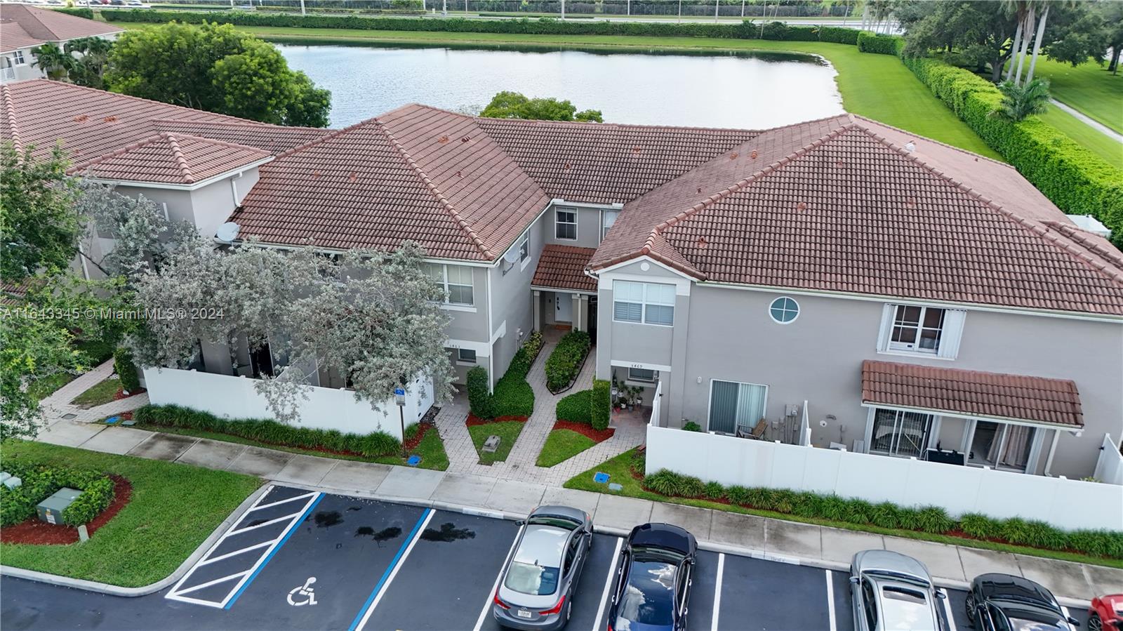 5465 SW 125th Ter