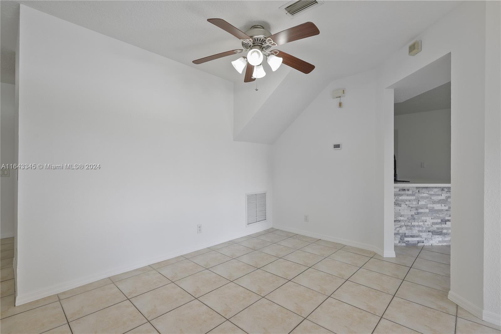 5465 SW 125th Ter