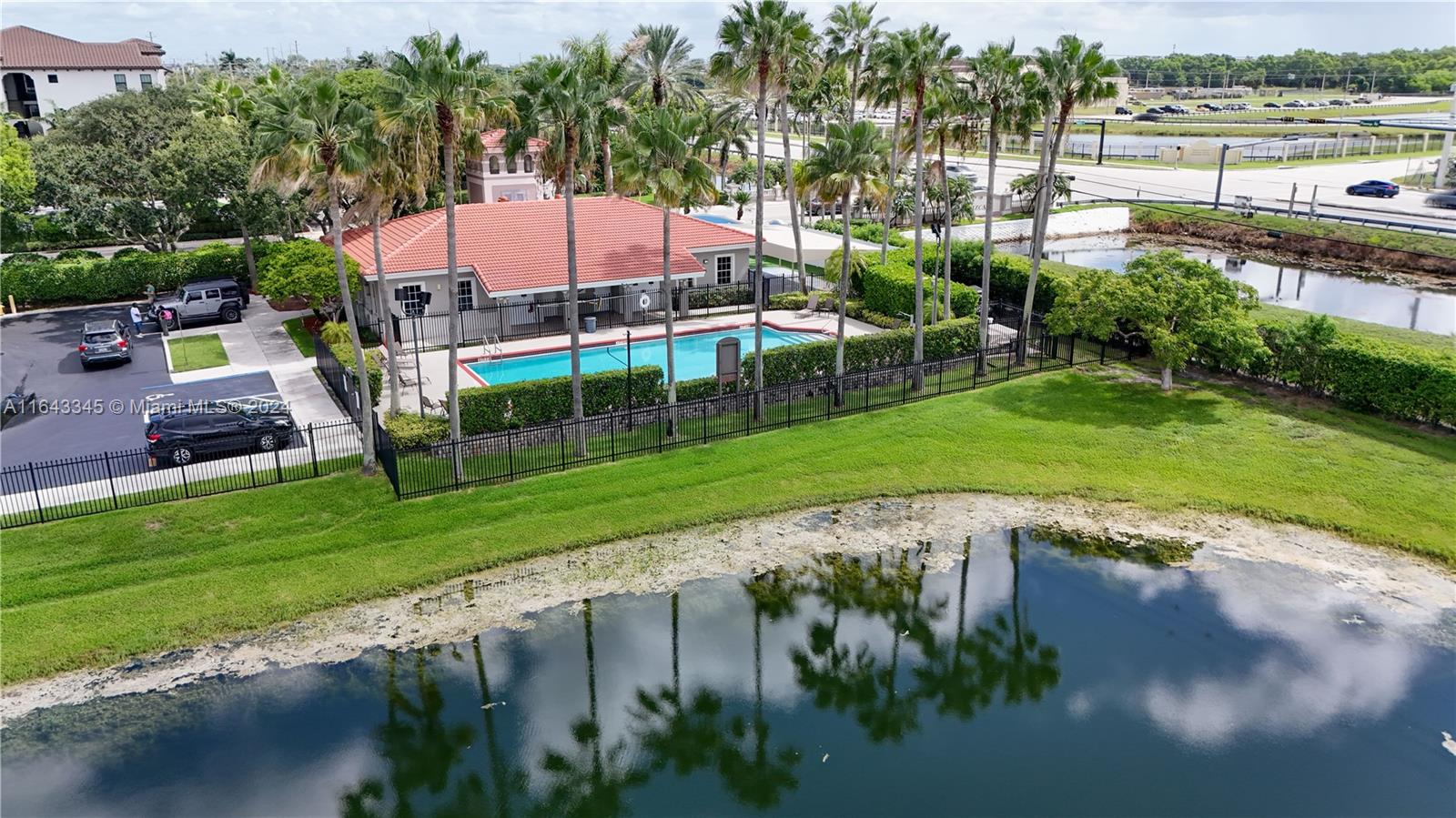 5465 SW 125th Ter