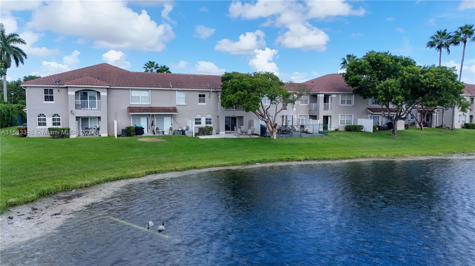 5465 SW 125th Ter
