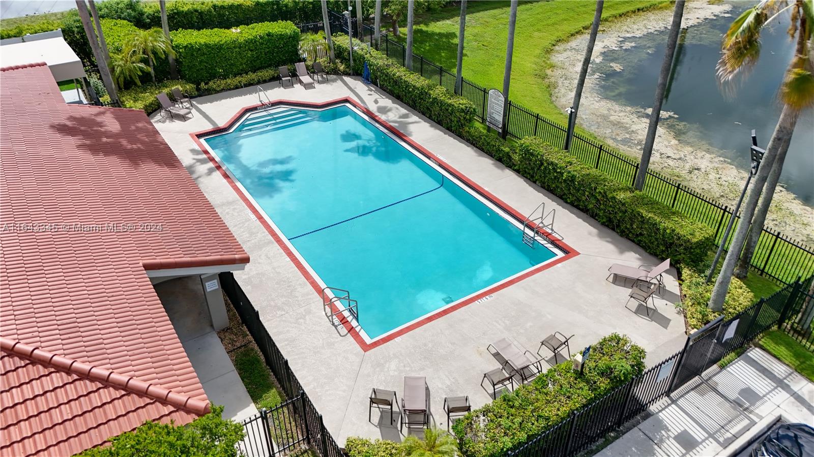 5465 SW 125th Ter