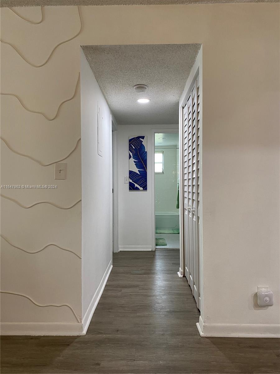 2960 Riverside Dr # 2 Unit: 220-2