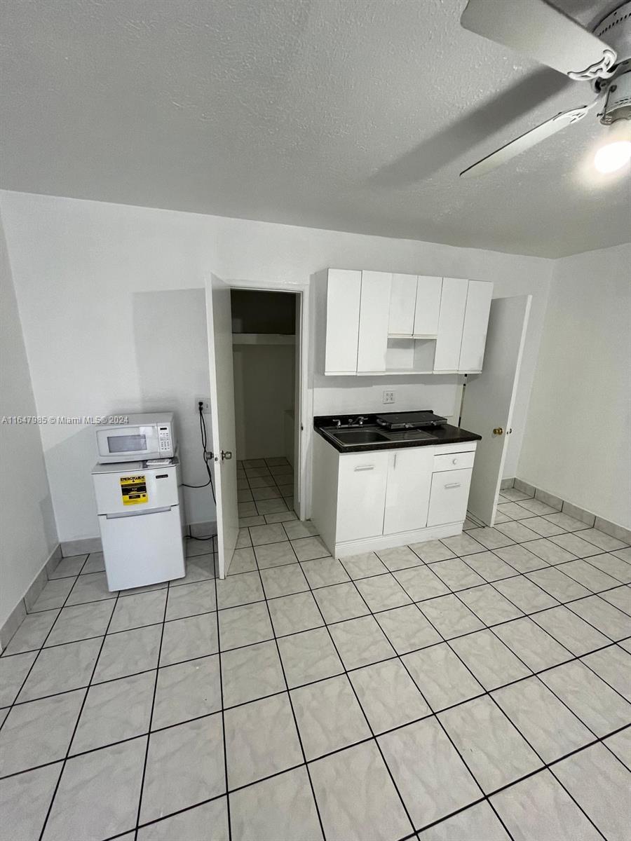 403 N 19th Ave # C6