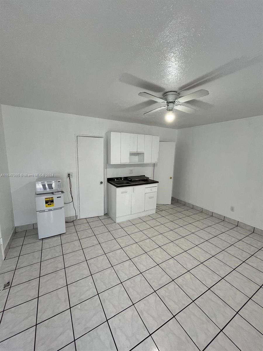 403 N 19th Ave # C6