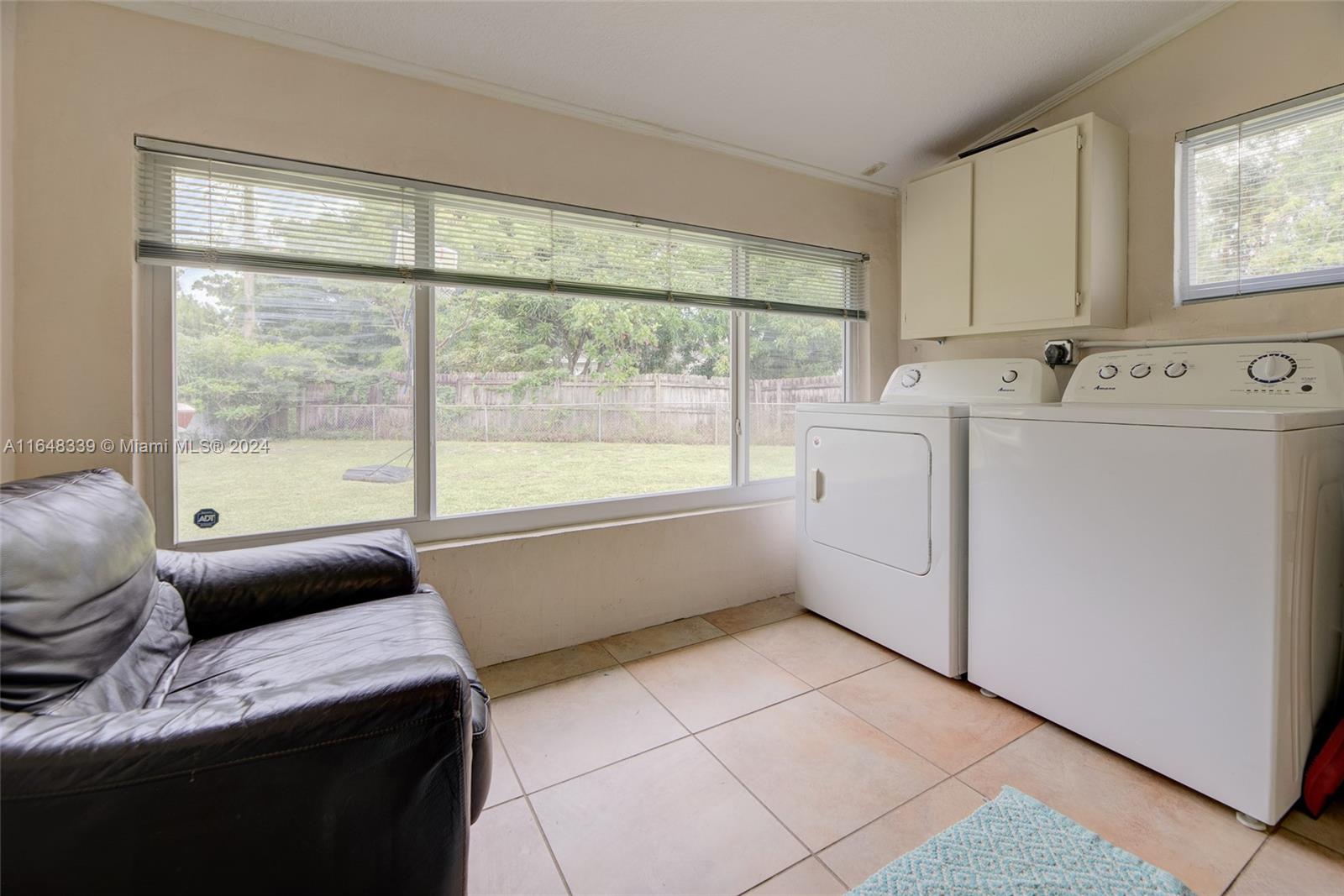 1524 NW 12th Ter