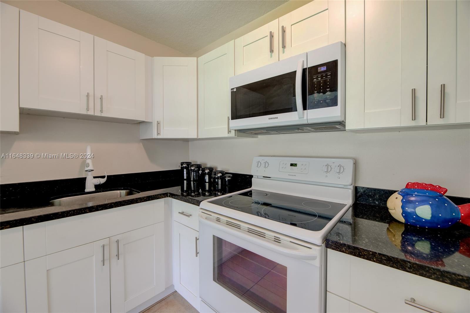 1524 NW 12th Ter