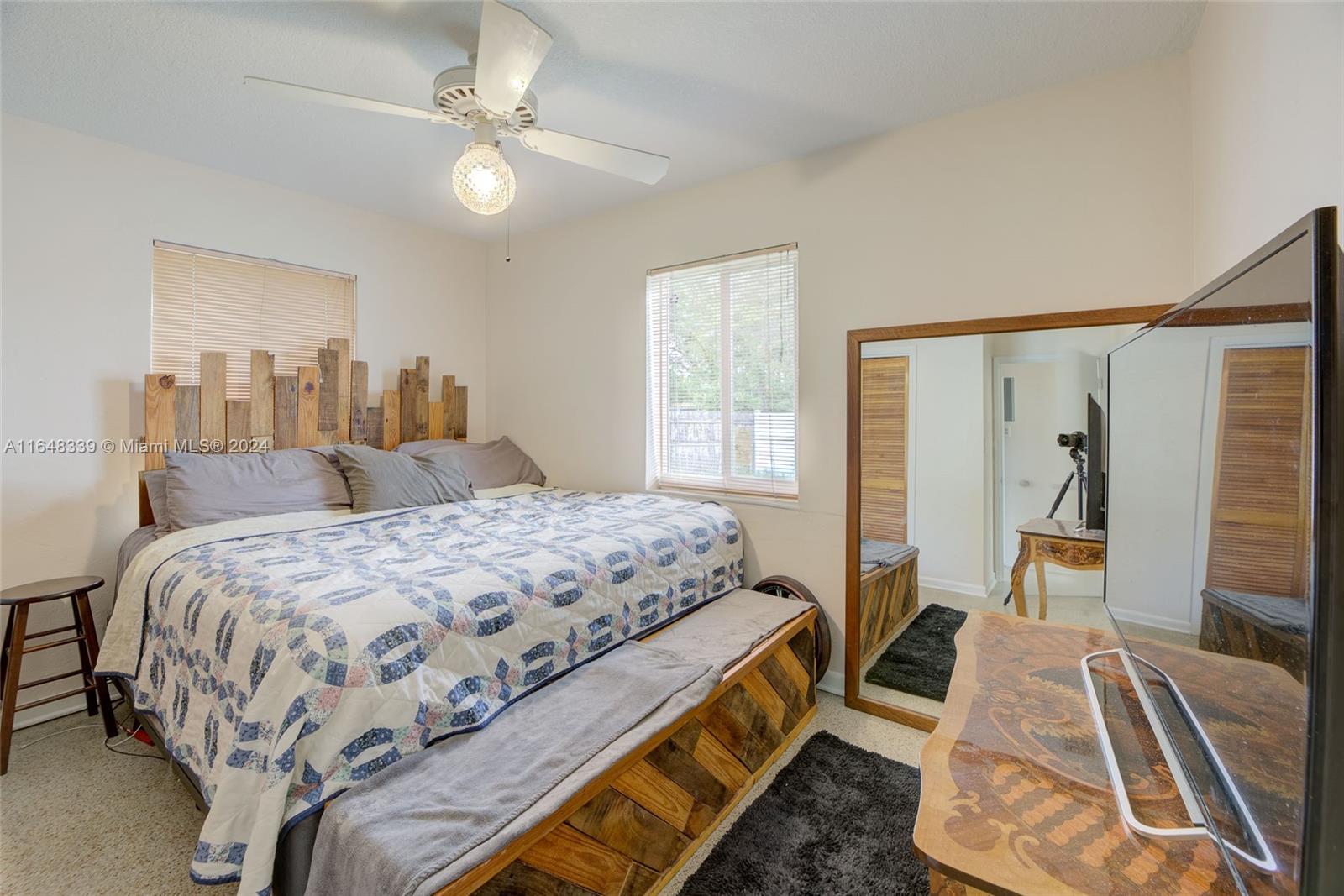 1524 NW 12th Ter