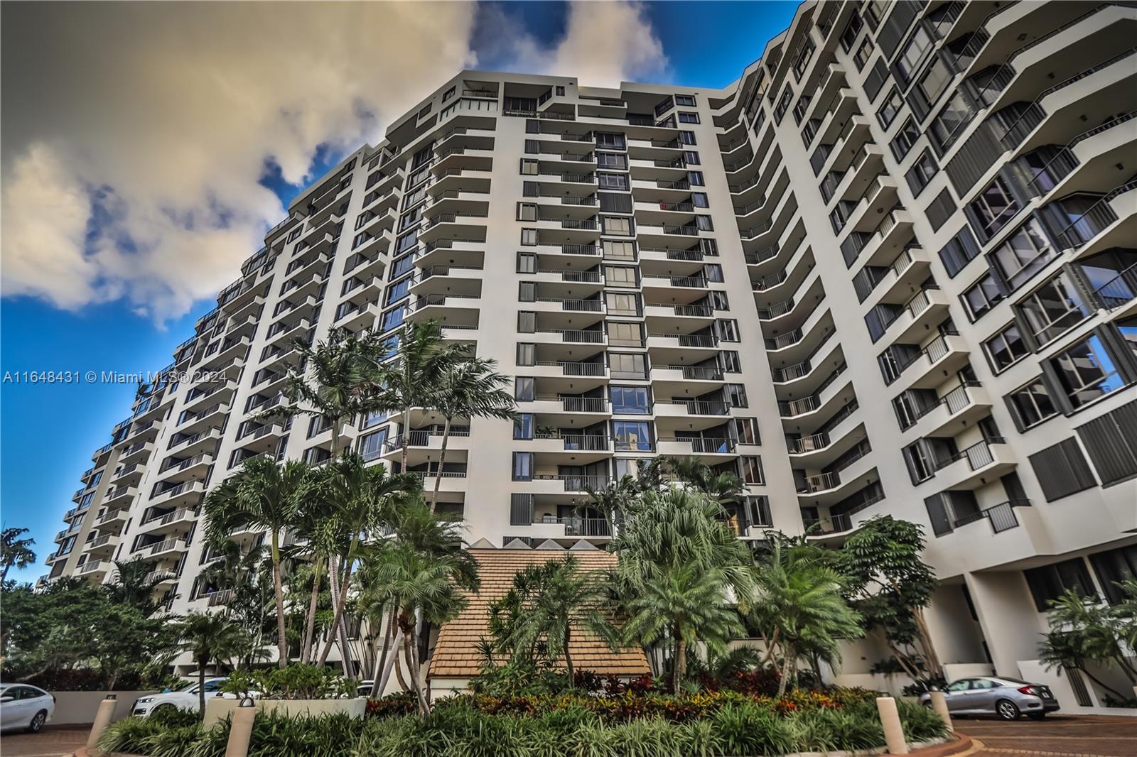 520 Brickell Key Dr # A1617