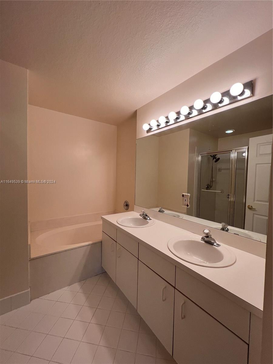 2270 NW 170th Ave # 2270