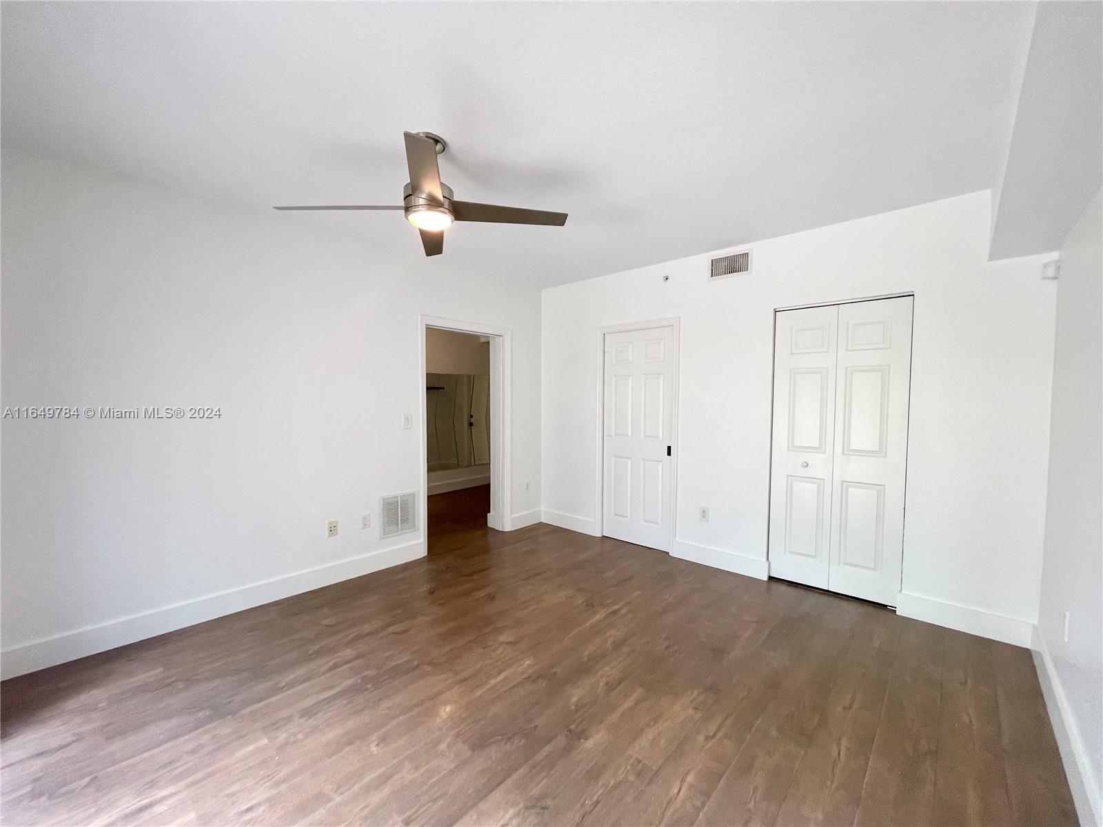 3204 Bird Ave # 105