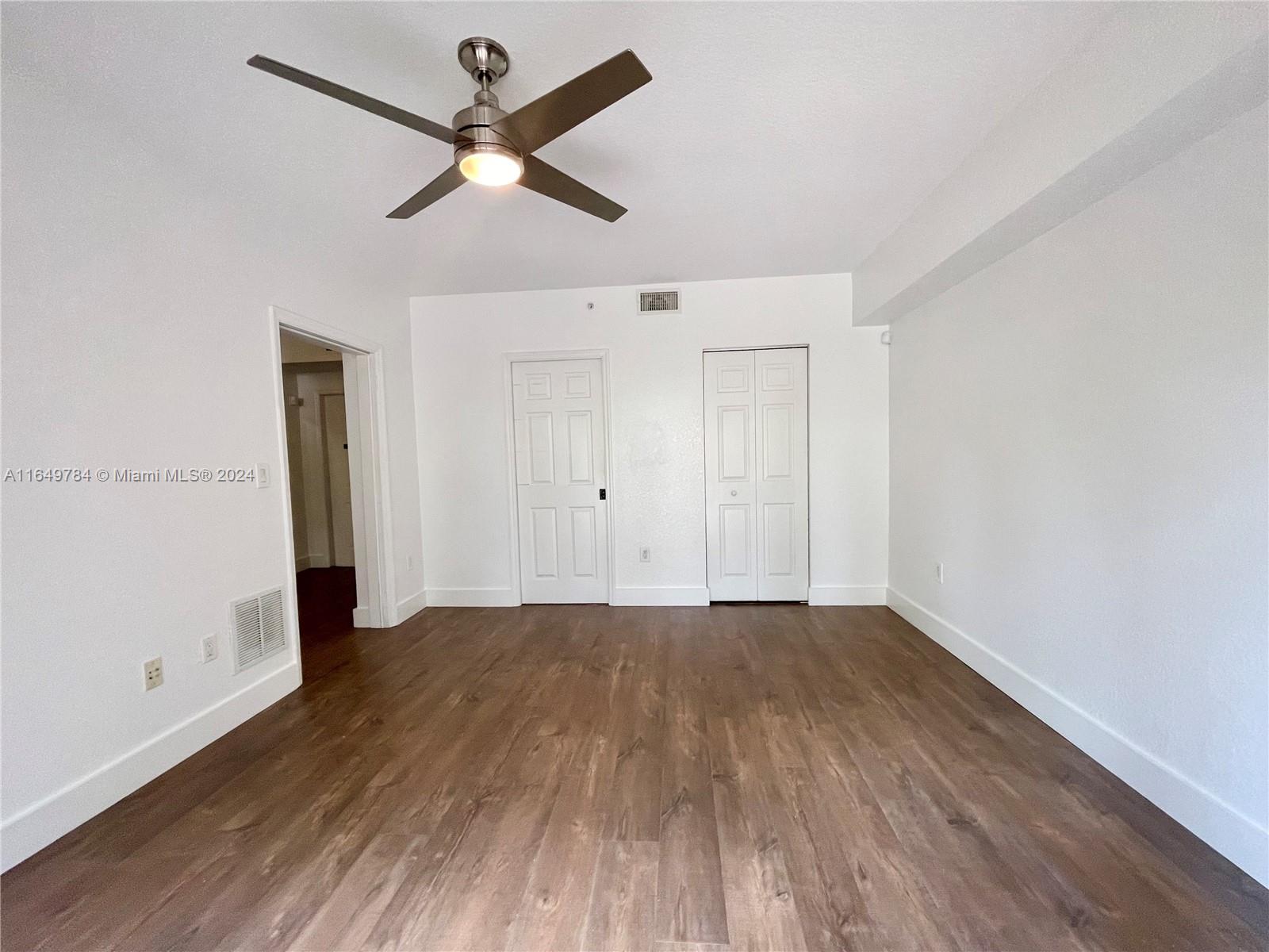 3204 Bird Ave # 105