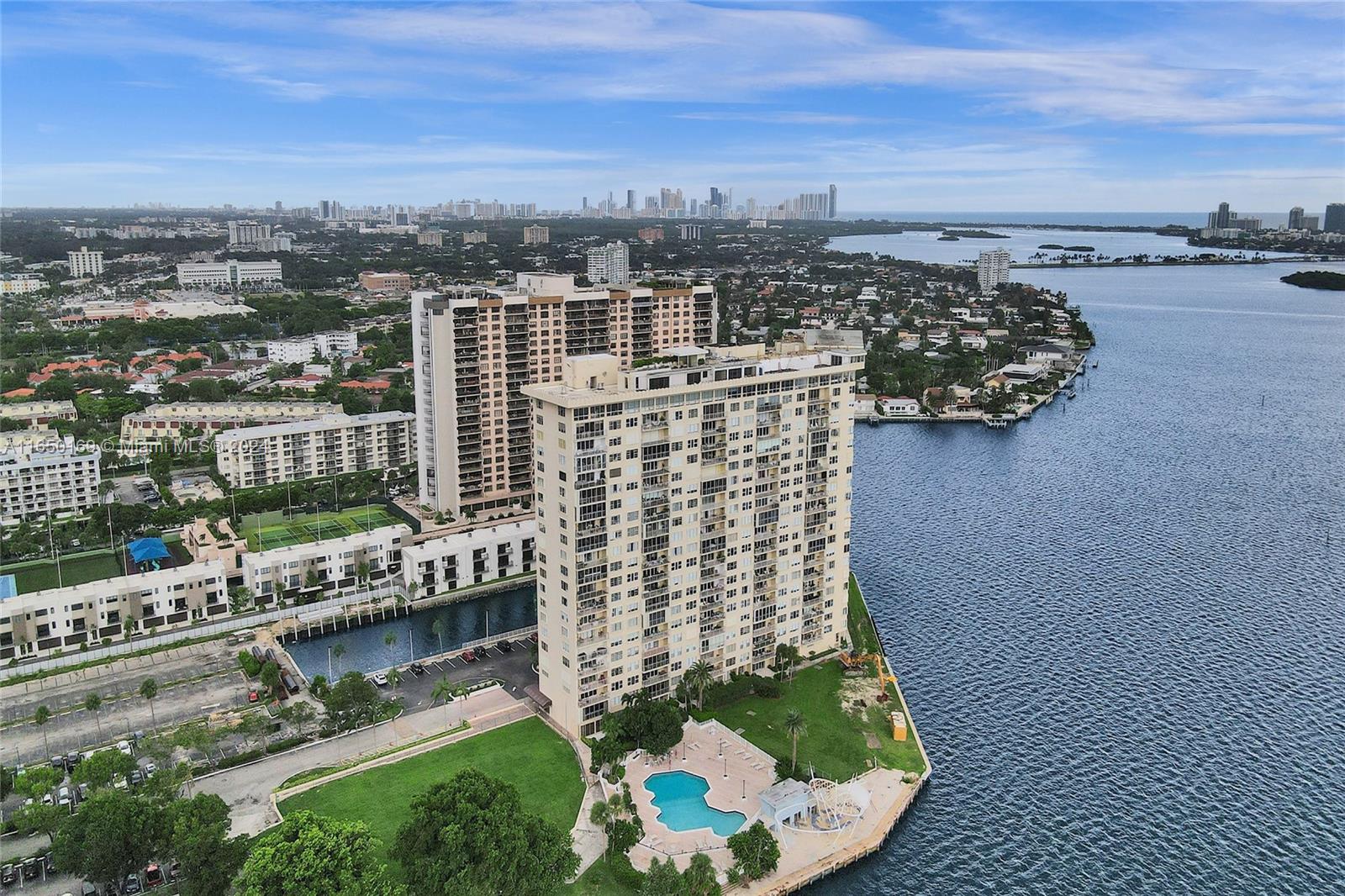 11111 Biscayne Blvd # 7F