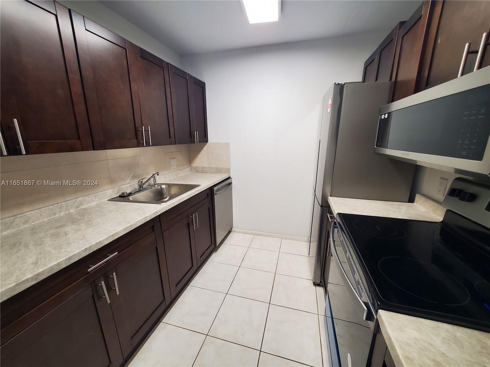 251 SW 132nd Way # 208H