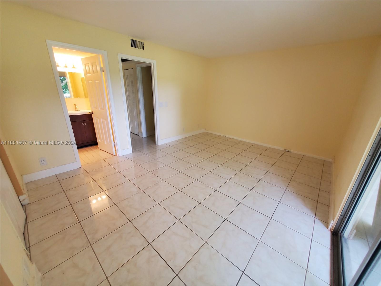 251 SW 132nd Way # 208H