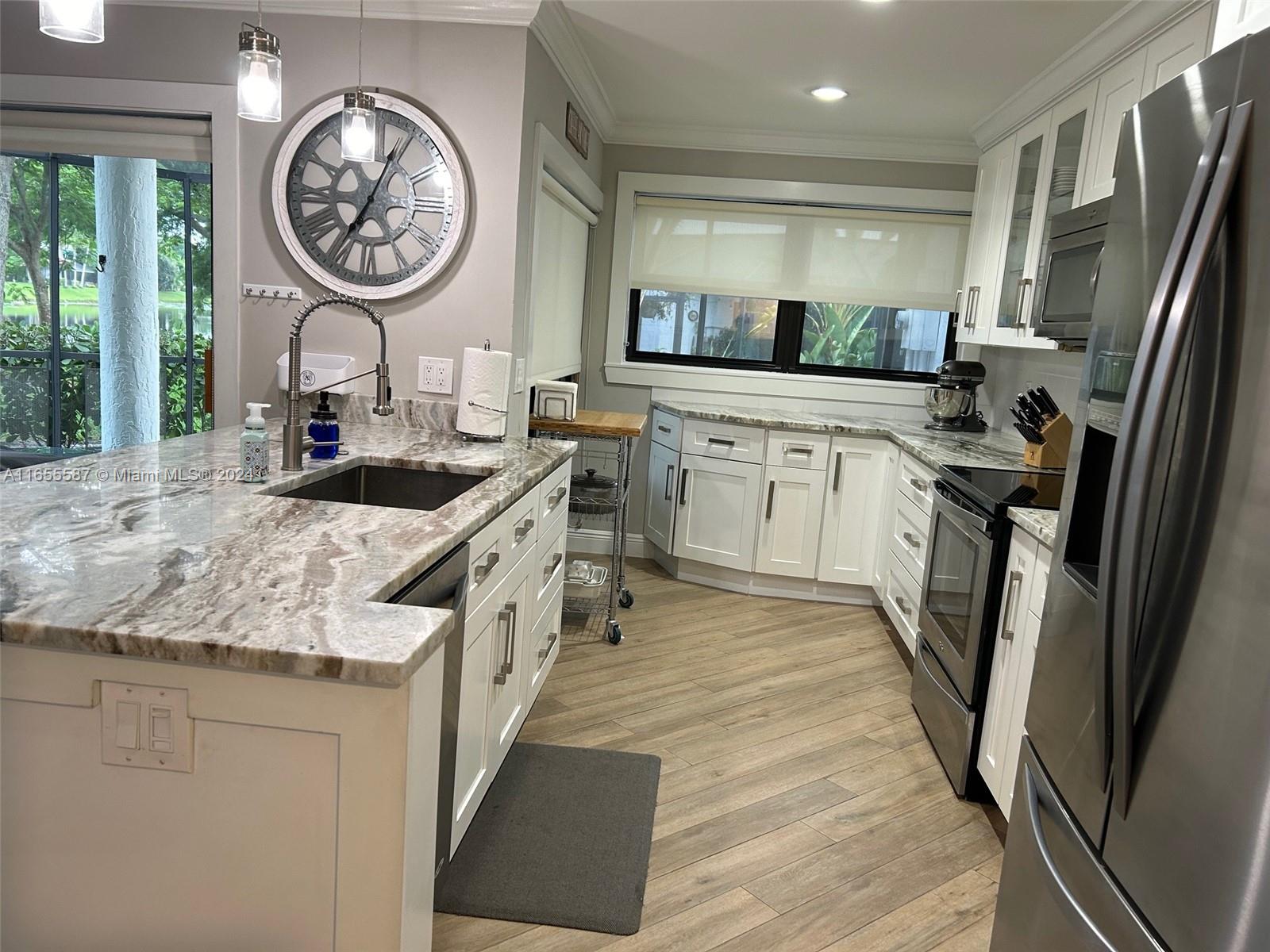 437 NW 36th Ave