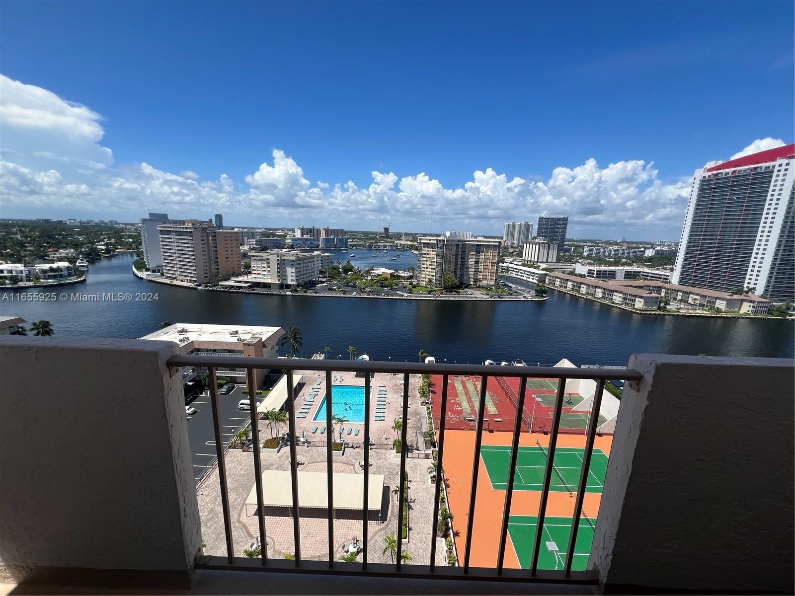 1865 S Ocean Dr # 17L