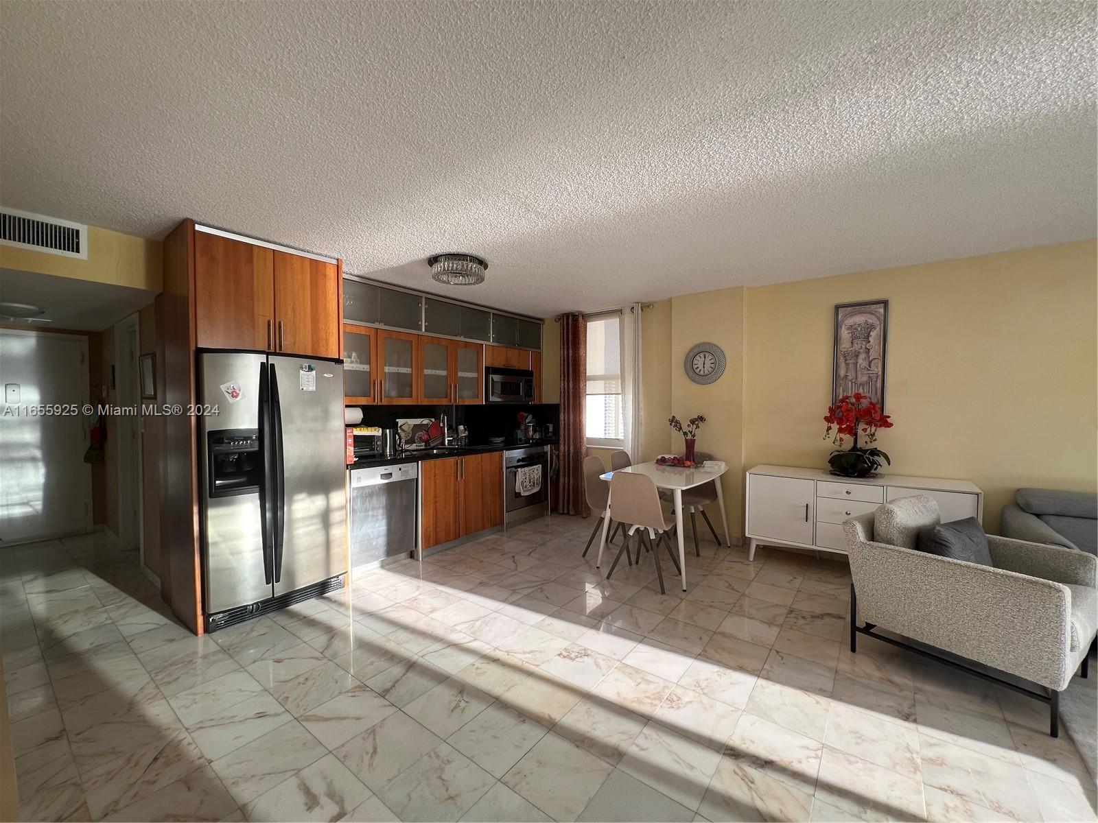1865 S Ocean Dr # 17L