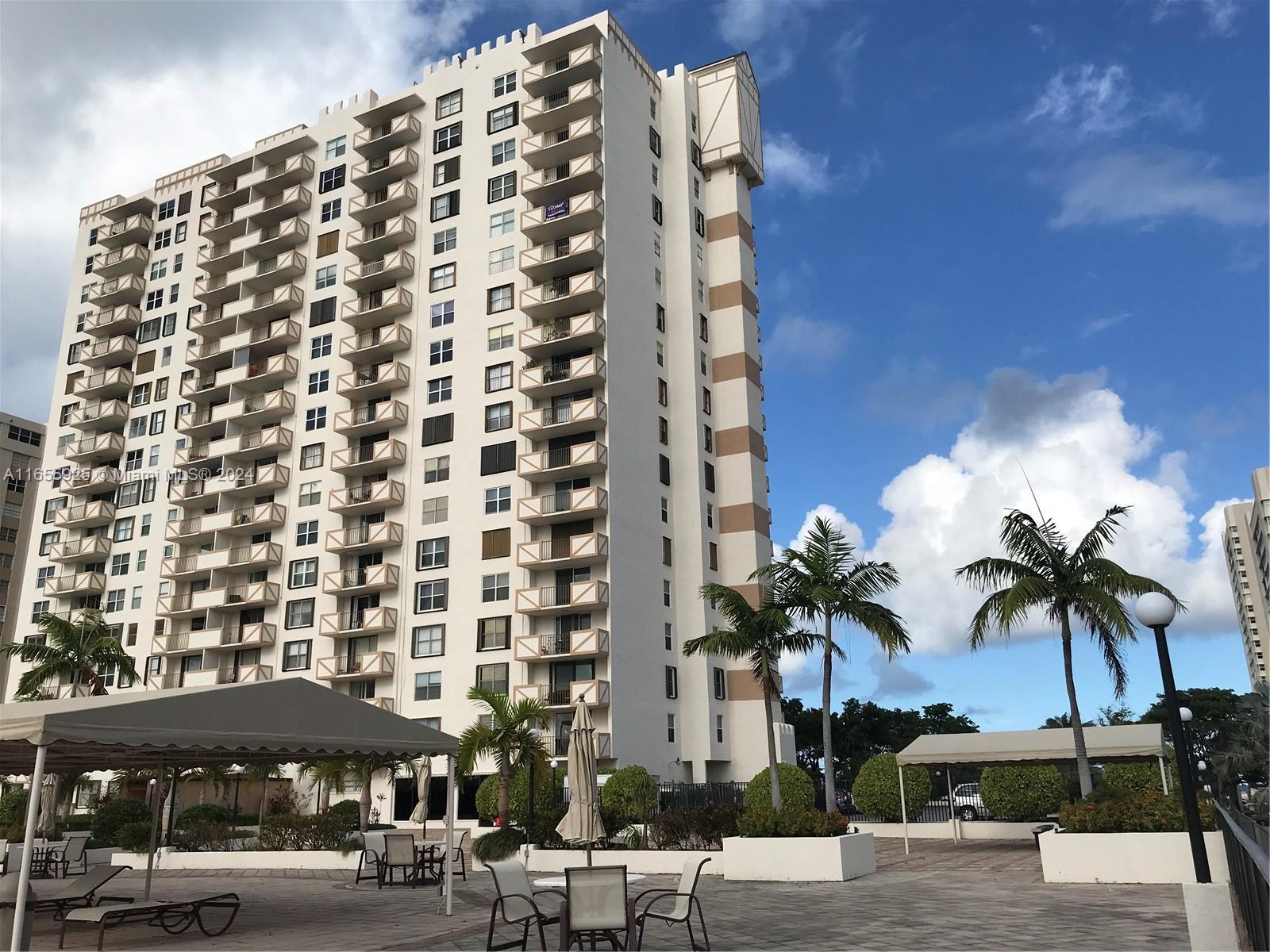 1865 S Ocean Dr # 17L