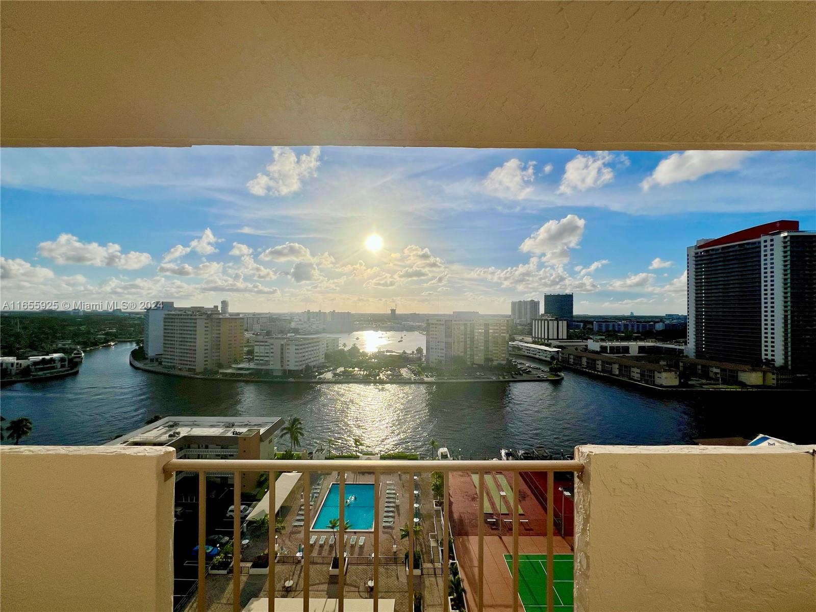 1865 S Ocean Dr # 17L