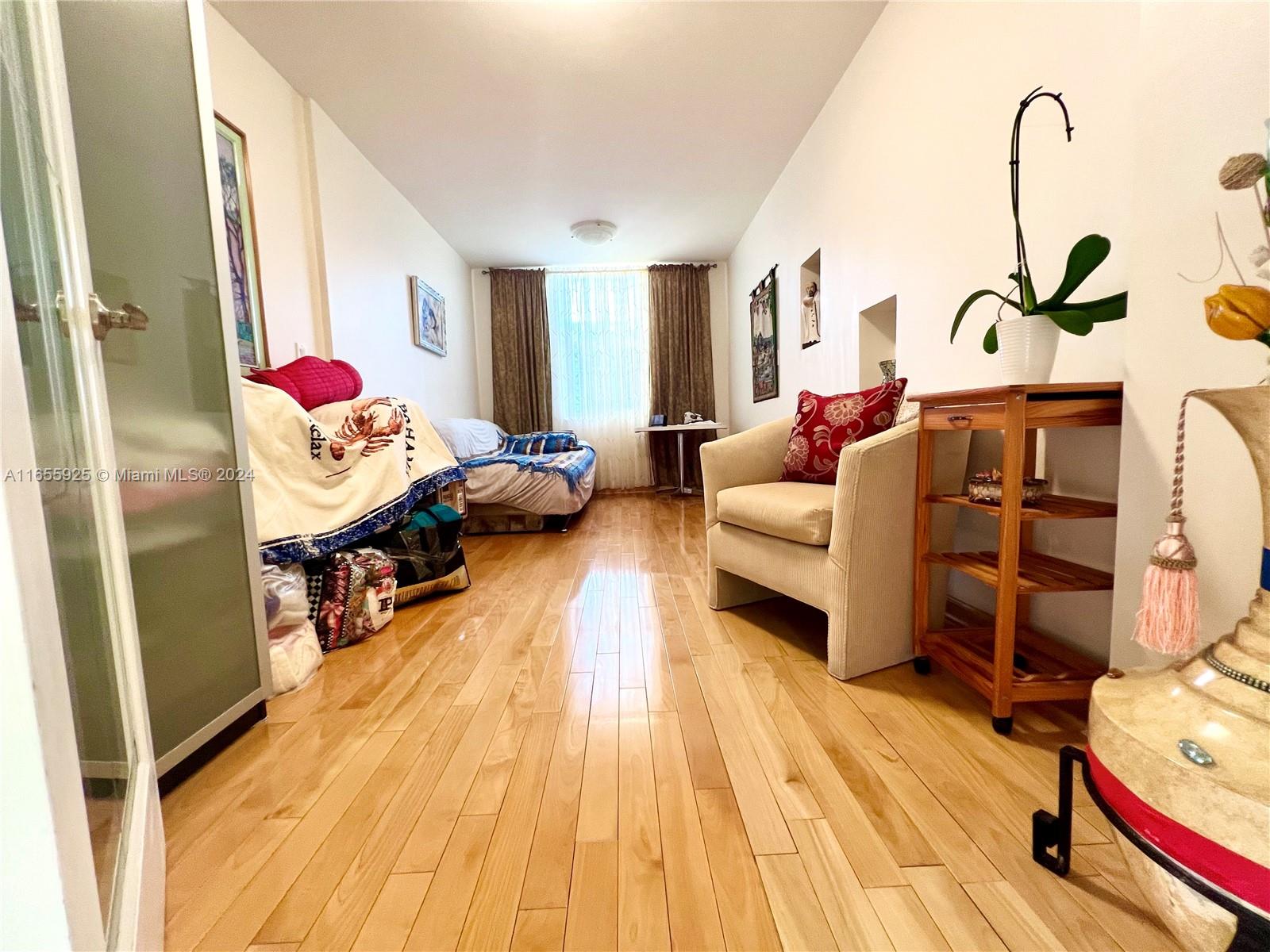 1865 S Ocean Dr # 17L