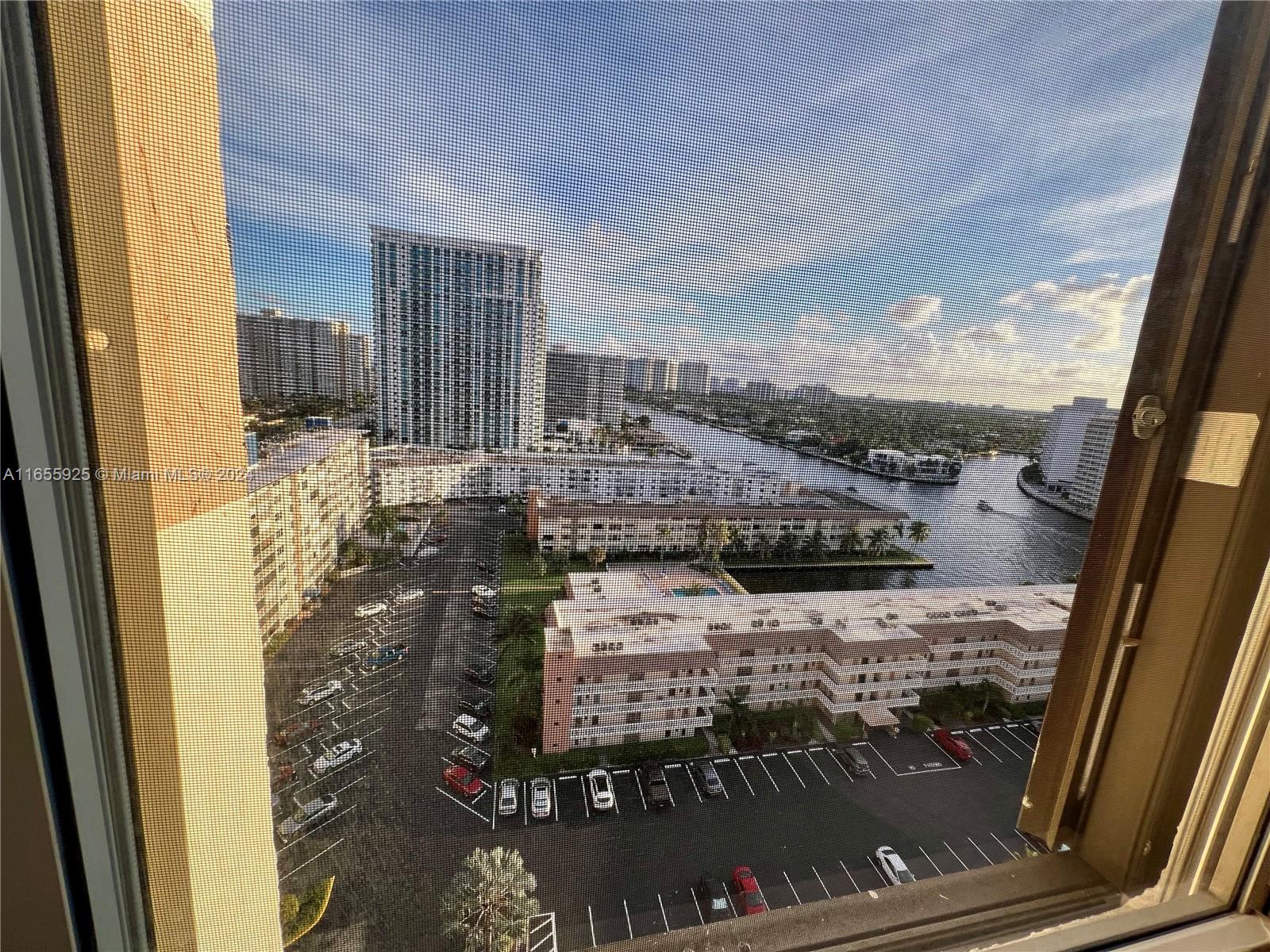 1865 S Ocean Dr # 17L