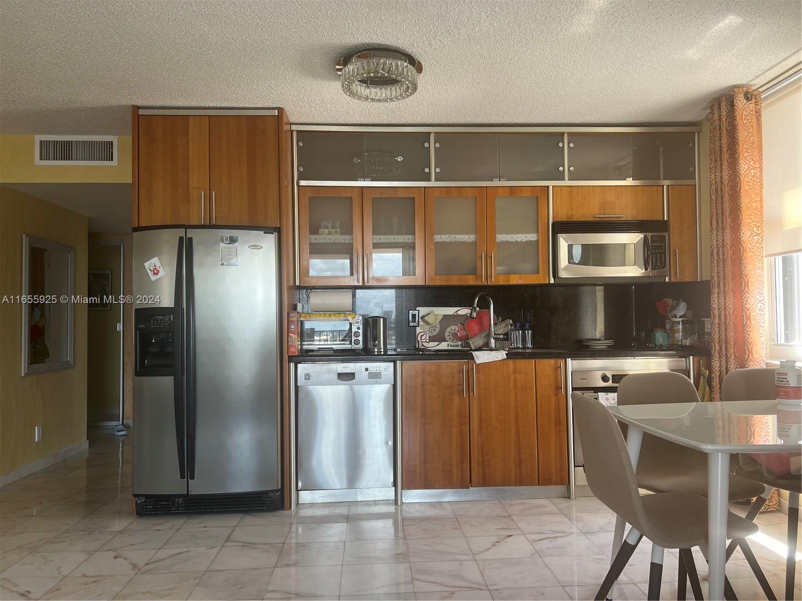 1865 S Ocean Dr # 17L
