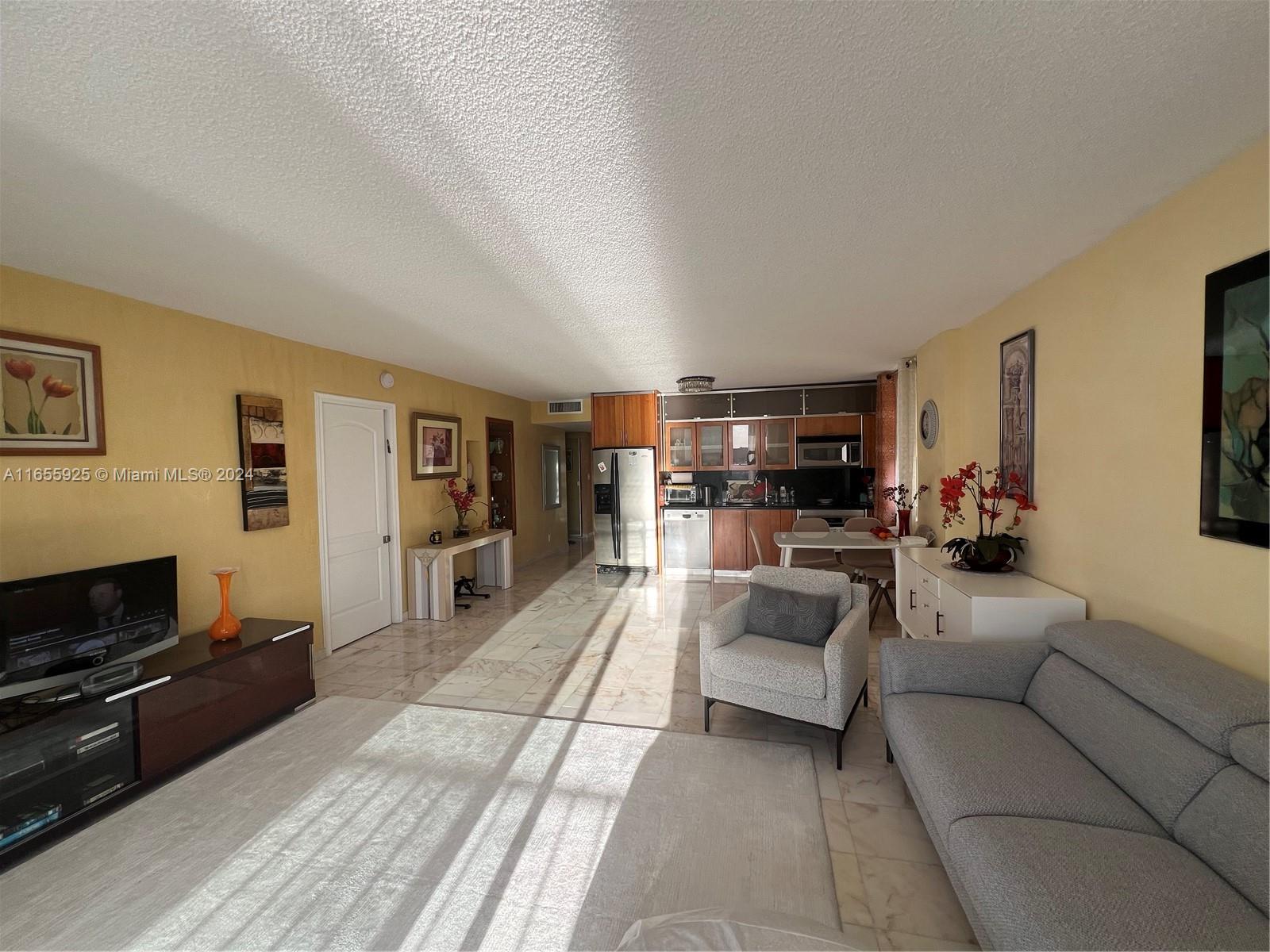 1865 S Ocean Dr # 17L