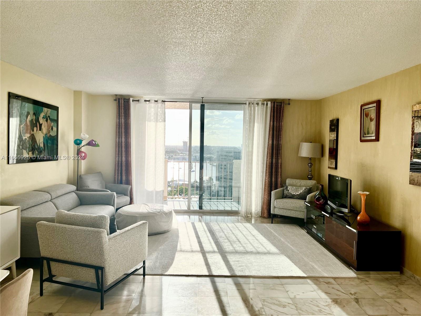 1865 S Ocean Dr # 17L