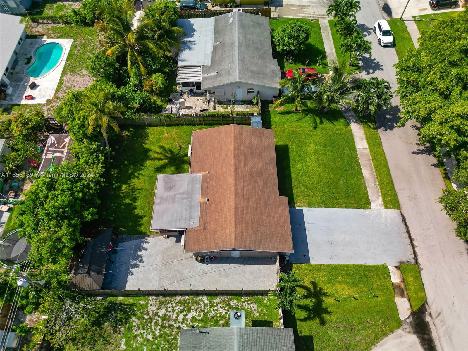 1280 SW 7th Ave