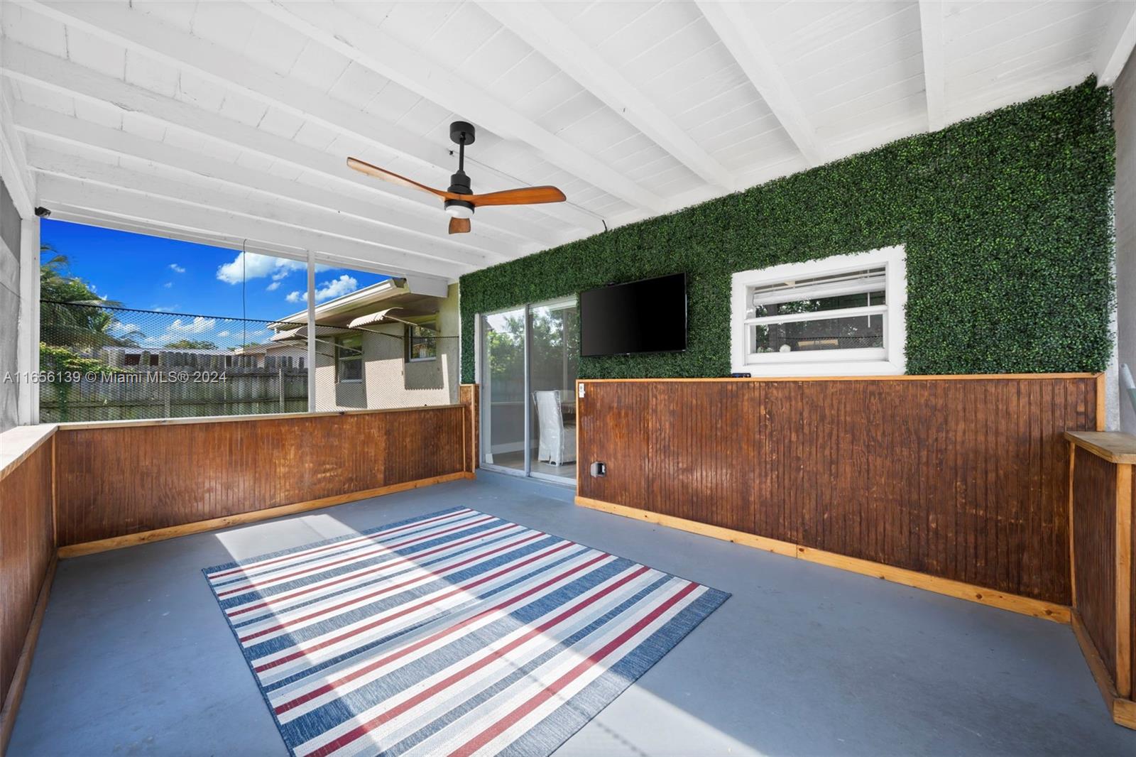 1280 SW 7th Ave