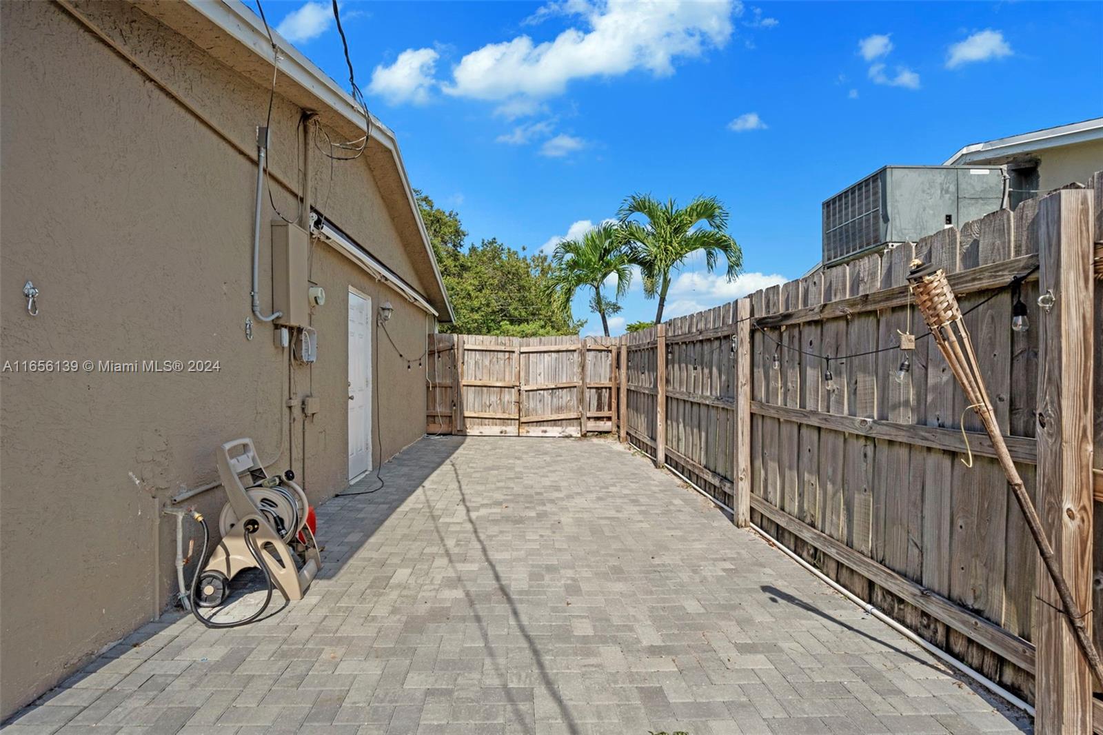 1280 SW 7th Ave