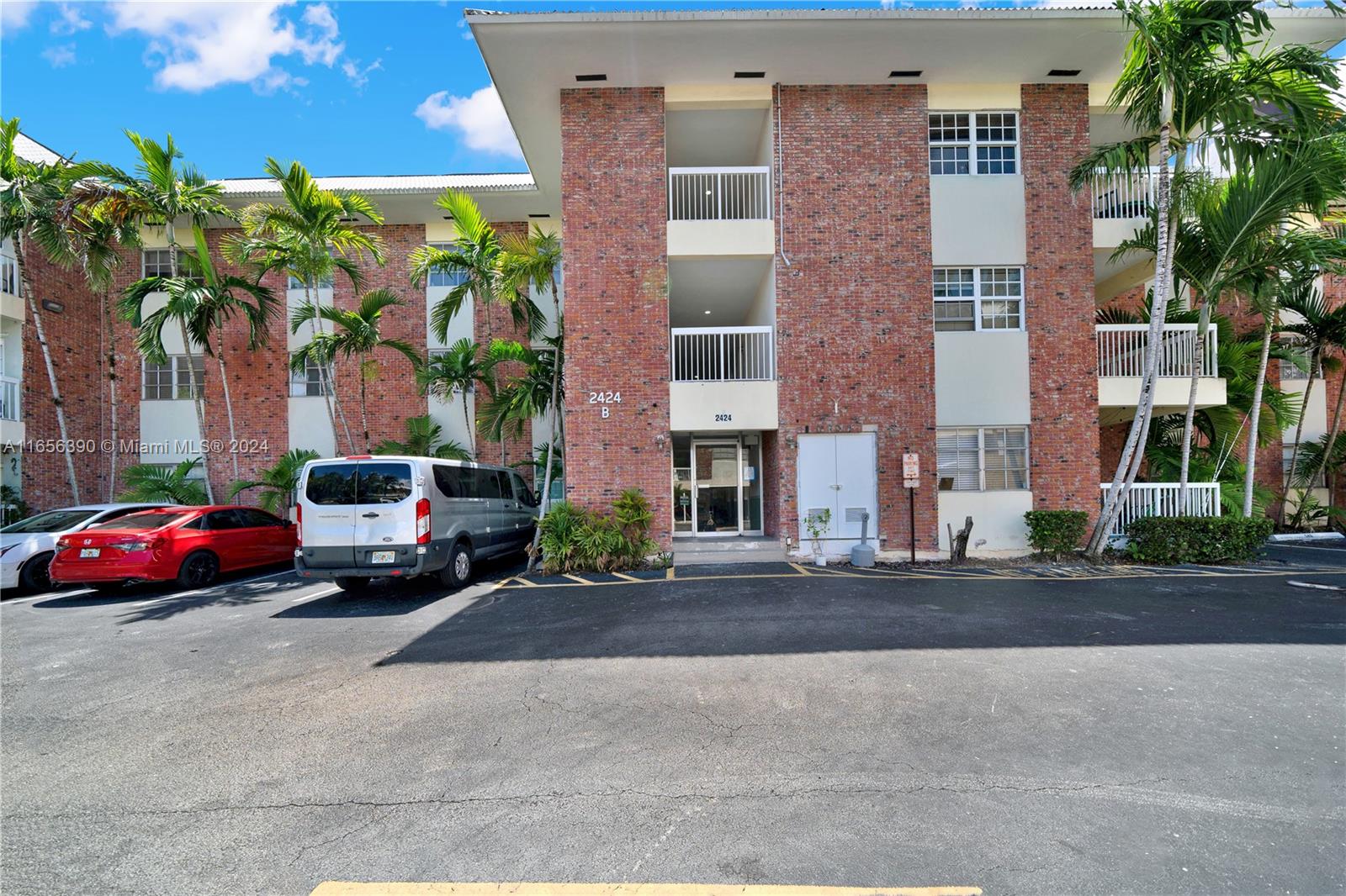2424 SE 17th Cswy # 105B