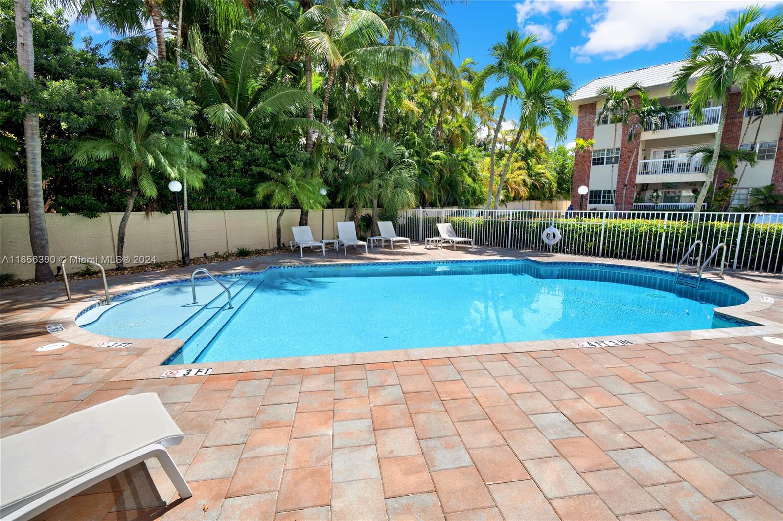 2424 SE 17th Cswy # 105B
